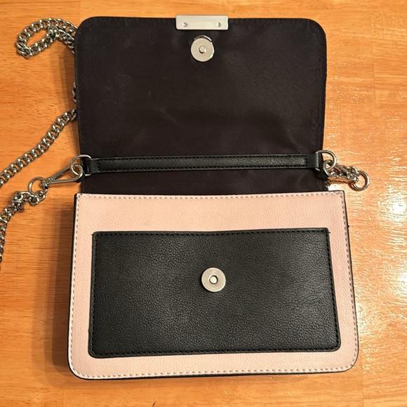 Like new Nine West purse in pale pink burgundy and black - Picture 4 of 12